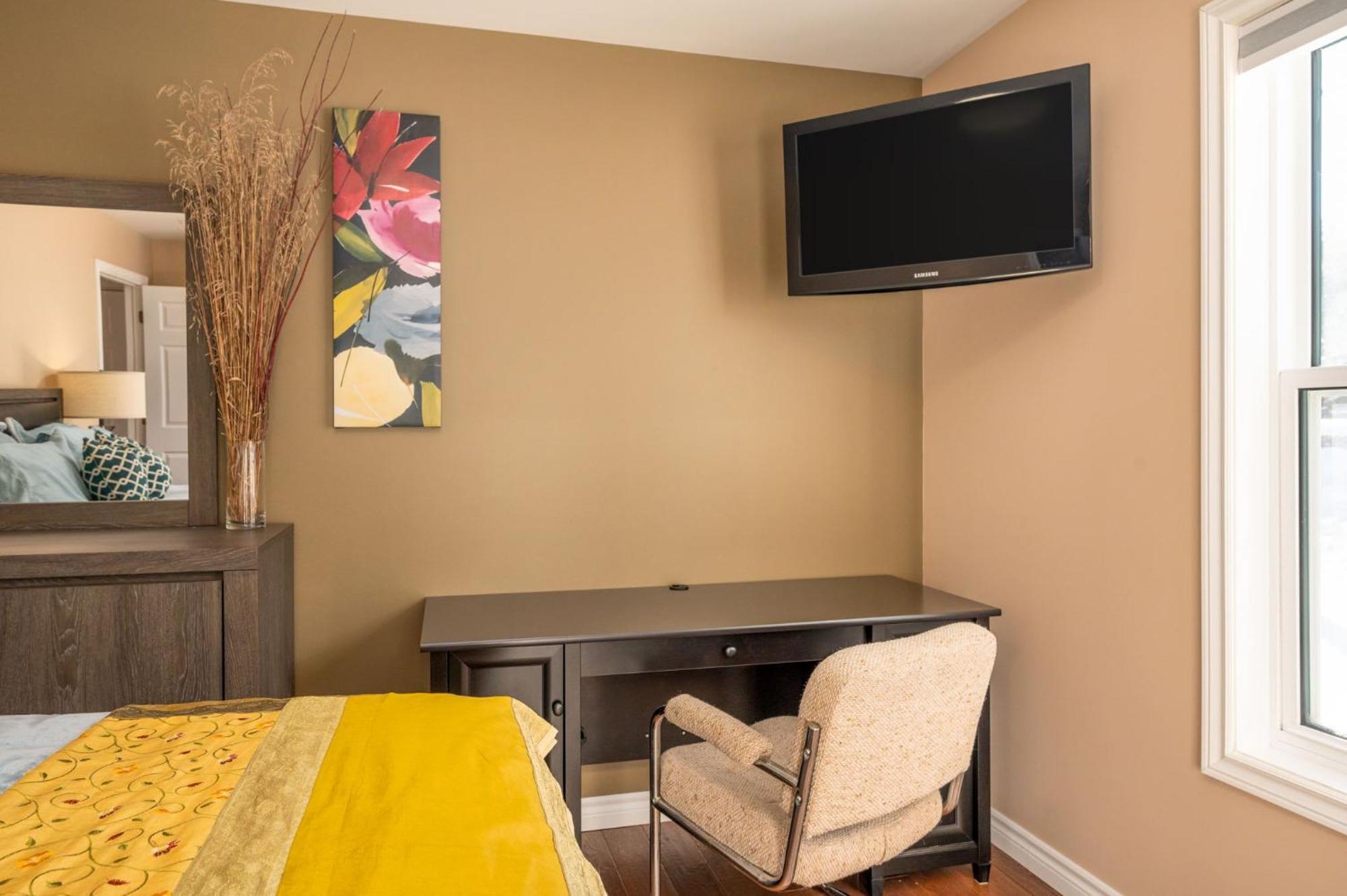 Point Of View I 55 Smarttv I Riverside I Sleeps 5 Банкрофт Екстериор снимка